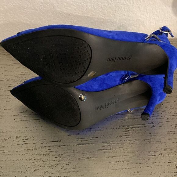 ❤️BRAND NEW! Gianni Bini Tatum Zipper Detail Cut-Out Pumps - Picture 5 of 8